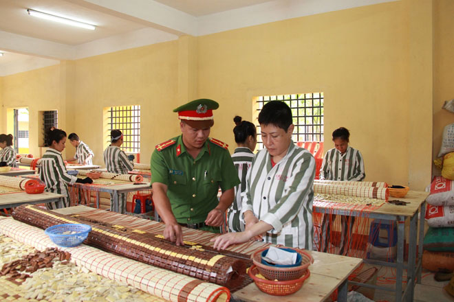 “Nghề” trông tử tù - 3