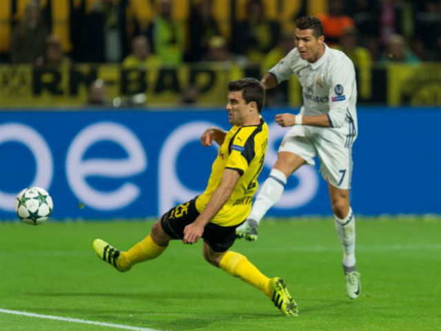 Trực tiếp Cúp C1 sôi sục: Ronaldo quyết hạ Dortmund, chờ ẵm bóng vàng