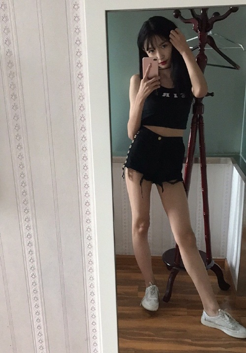 Sự thật khiến người hâm mộ hot girl 15 tuổi khóc thét - 4