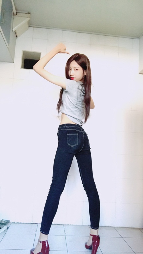 Sự thật khiến người hâm mộ hot girl 15 tuổi khóc thét - 8