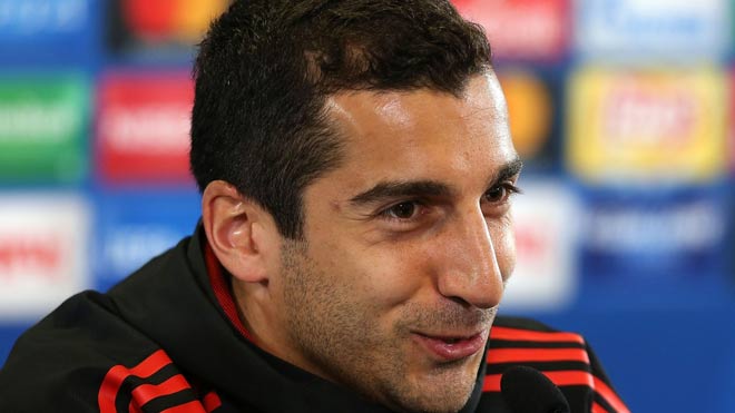 MU họp báo đấu CSKA: Mourinho báo hung tin, Mkhitaryan làm điệp viên - 2