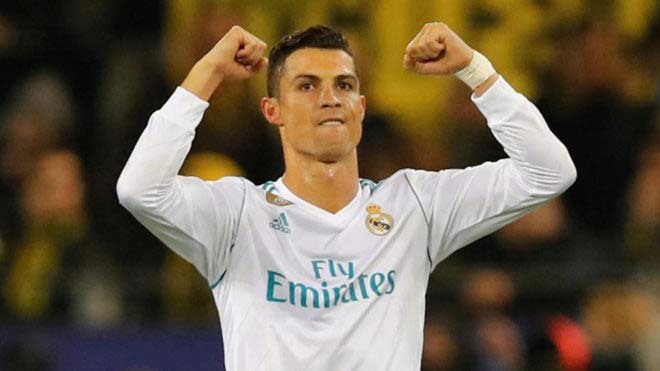 Ronaldo chói lọi bỏ xa Messi: “Khi vĩ đại, thế giới sẽ nói về bạn thôi” - 1