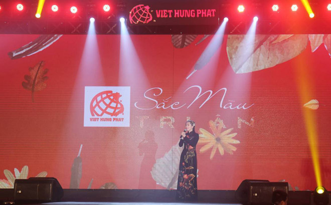 Việt Hưng Phát chi mạnh tay cho “Sắc màu tri ân 2017” toàn sao khủng - 1