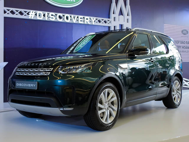 Land Rover Discovery 2018 về Việt Nam với giá 4 tỷ đồng - 1