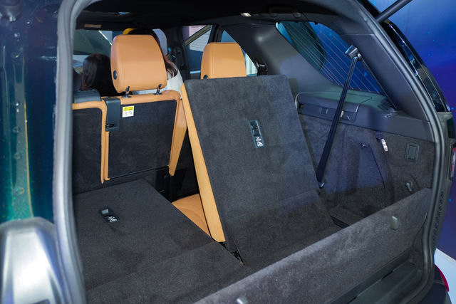 Land Rover Discovery 2018 về Việt Nam với giá 4 tỷ đồng - 6