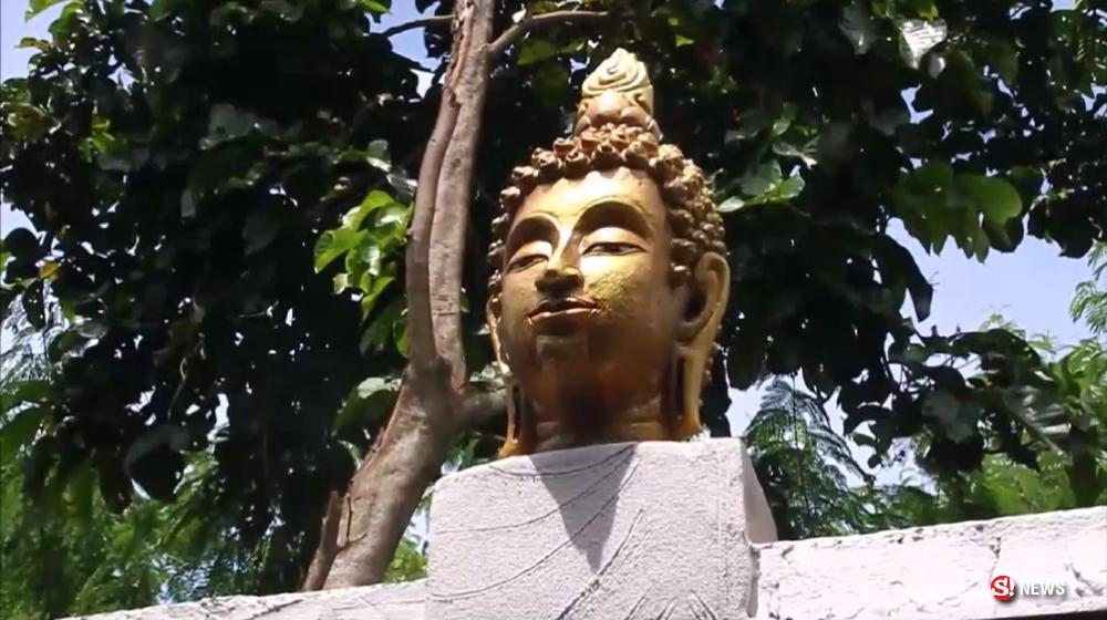 Thái Lan: Đặt 33 đầu tượng Phật trên tường rào để trang trí - 2