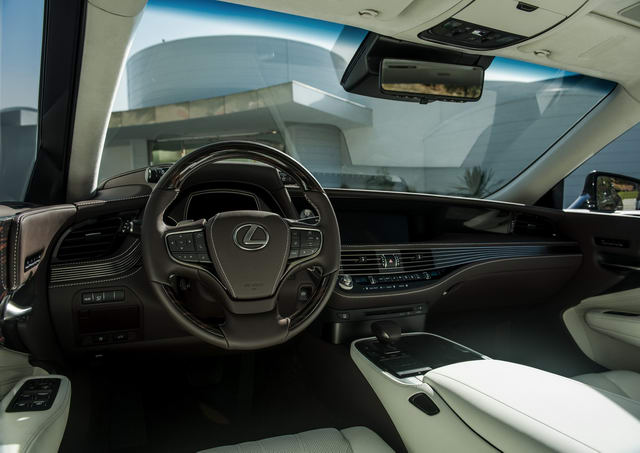 Lexus LS500 2018 có giá khởi điểm 1,7 tỷ đồng - 3