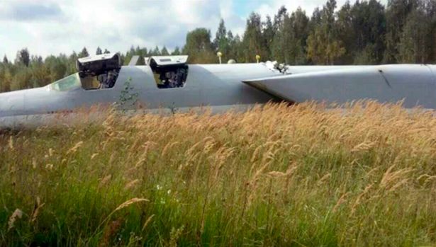 Oanh tạc cơ chiến lược Nga lao vào cây, gãy tan cả 2 cánh - 2