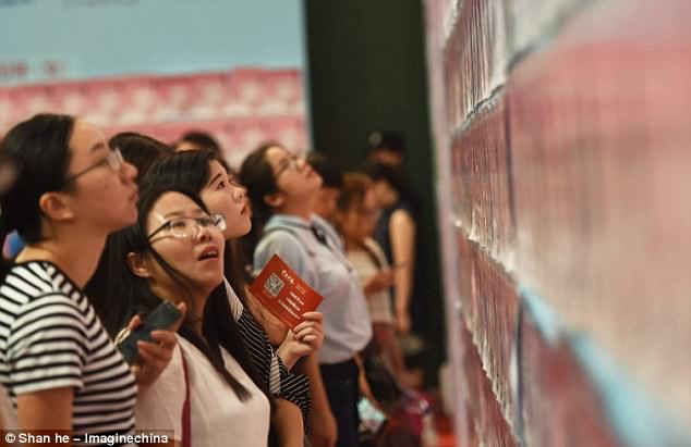 Trung Quốc tổ chức mai mối cho 100 triệu người độc thân - 1