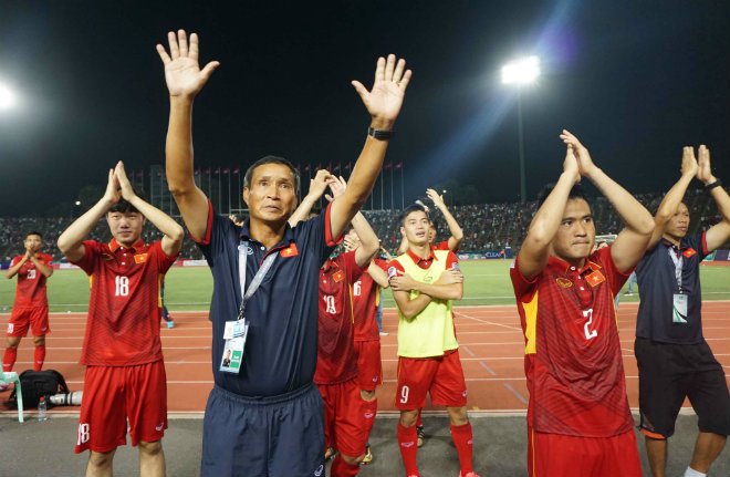 Phó Thủ tướng nhấn mạnh xử lý các “điểm nóng” bóng đá Việt Nam - 1