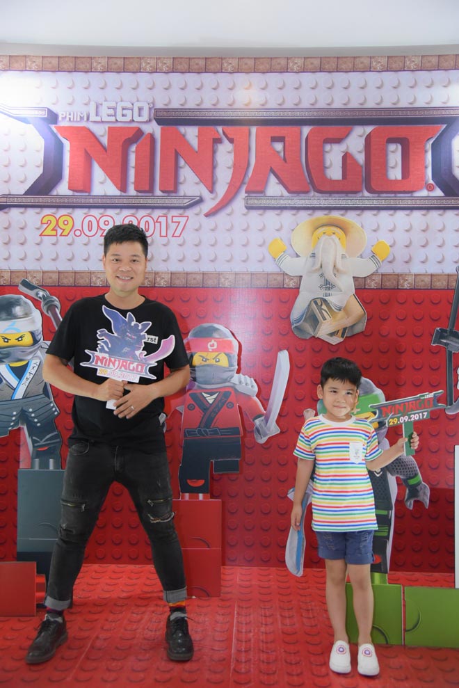 Hai quý tử nhà Xuân Bắc cùng loạt gia đình sao Việt đi xem phim - 7