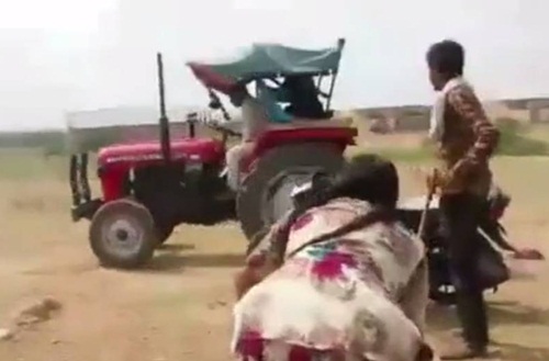 Sốc cảnh con rể tương lai đánh đập mẹ vợ để cướp dâu - 3