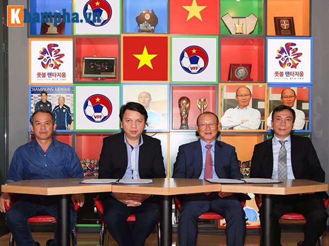 HLV Park Hang-seo dẫn dắt ĐT Việt Nam: Báo Hàn Quốc tung hoa chúc mừng - 1