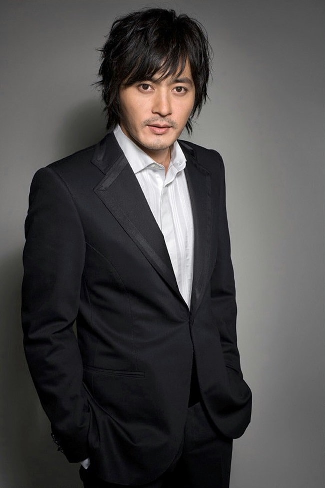 Năm 2006, Jang Dong Gun xuất hiện với ngoại hình chững chạc và đàn ông hơn.