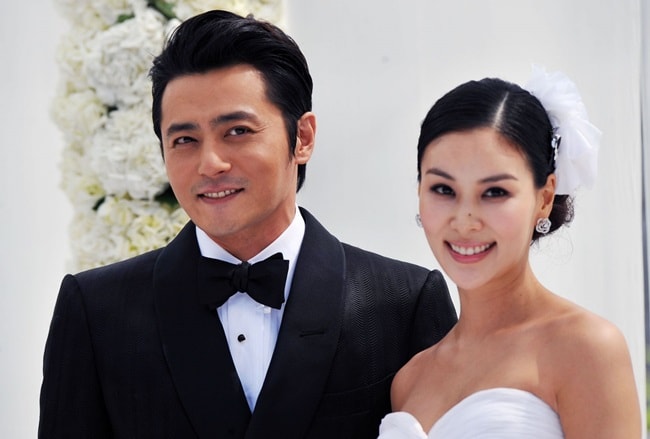 Năm 2010, anh kết hôn với nữ diễn viên Go So Young. Sau 7 năm, cuộc sống của họ vẫn vô cùng viên mãn.