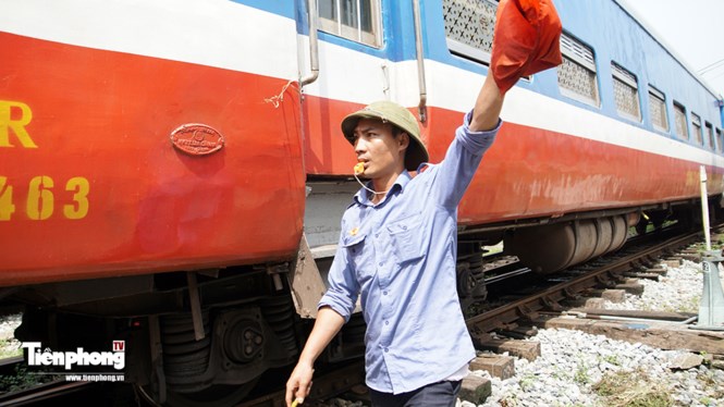 Bên trong nhà ga lâu đời nhất Đông Dương - 12