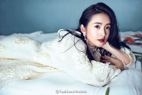 Nữ chính “Thơ ngây” vẫn quá trẻ trung ngây thơ dù đã U40 - 3