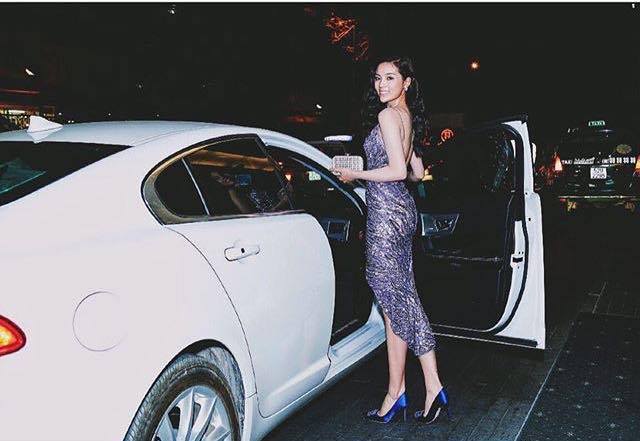 Hoàng Thùy Linh xứng danh "đệ nhất mỹ nữ" với khoảnh khắc xuống xe siêu đẹp - 2