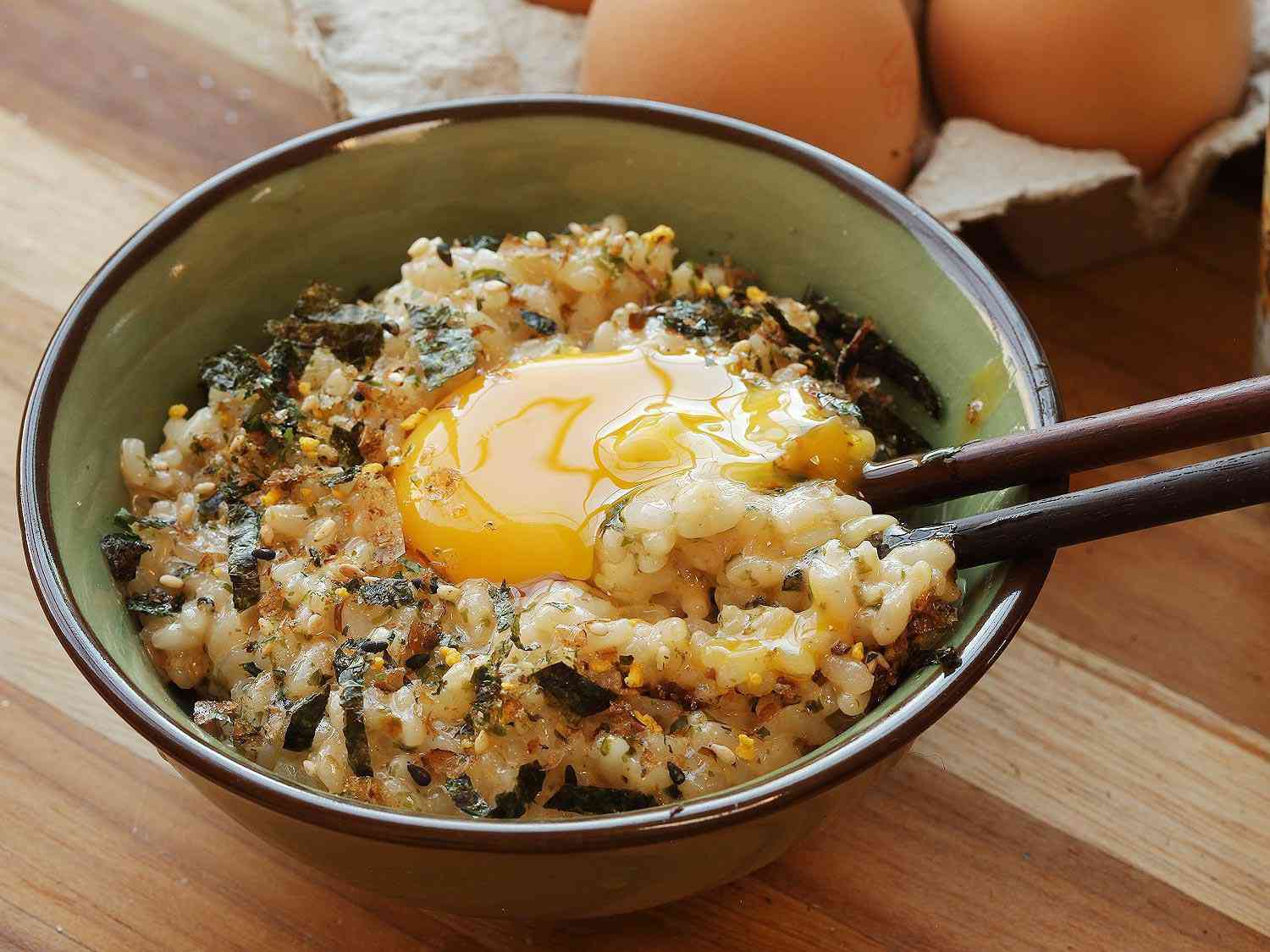 Рисовые яйца. Тамаго Гохан. Tamago Kake Gohan. Тамаго какэ Гохан аниме. Гохан с яйцом.