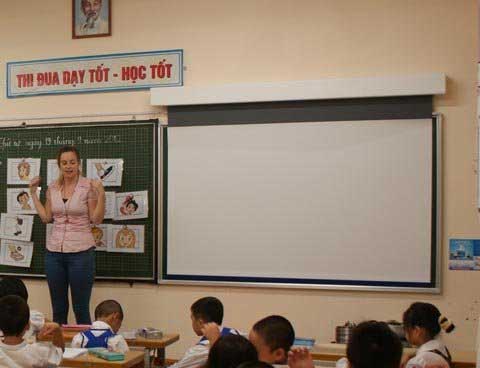 Lớp VIP trường công: “Doanh thu” trăm triệu - 2