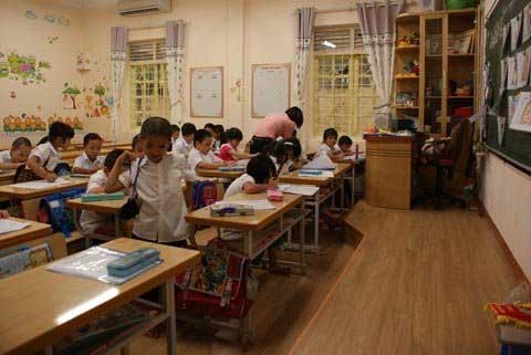 Lớp VIP trường công: “Doanh thu” trăm triệu - 4