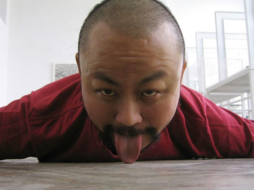 Liếm đất... để trải nghiệm cuộc sống - 1