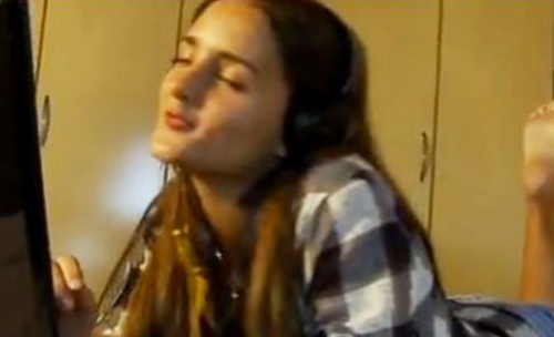 Đấu giá trinh tiết trên mạng để làm từ thiện - 1