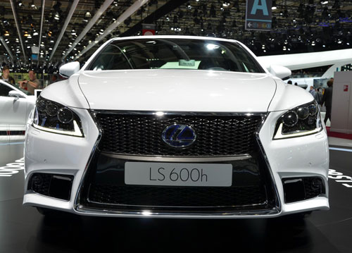 Lexus LS 2013: Hàng tuyển tại Paris 2012 - 2