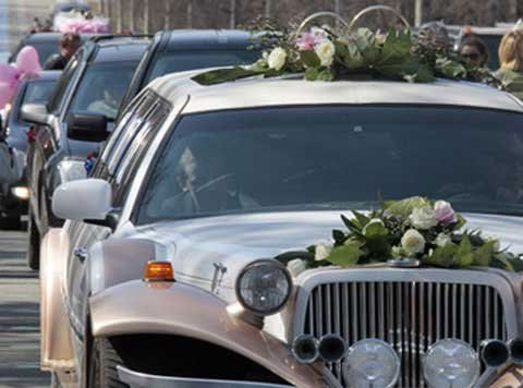 Moscow náo động vì vụ vãi đạn mừng đám cưới - 1