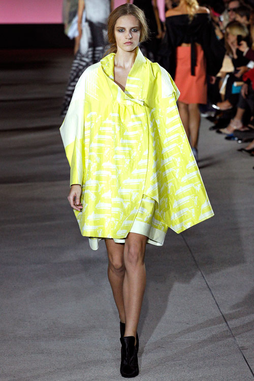 Dấu ấn văn hóa Nhật ở sàn catwalk Paris - 4