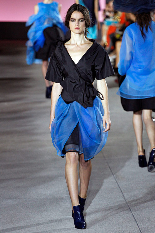 Dấu ấn văn hóa Nhật ở sàn catwalk Paris - 14