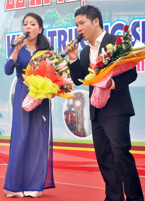 Hoa hậu Ngọc Hân điệu đà tóc tết - 10