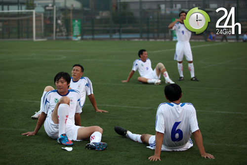 Vỡ trận CAHN - TPHCM ở giải lão tướng - 8