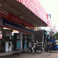 Tin tức trong ngày - Tìm nguyên nhân xe chết máy khi vừa đổ xăng