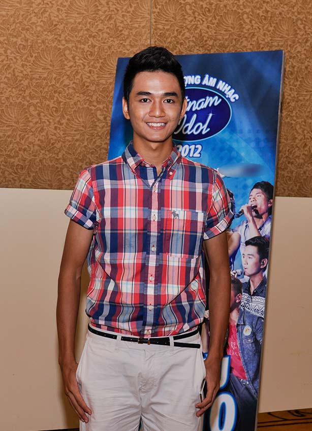 Hương Giang khoe lưng thon nữ tính - 16