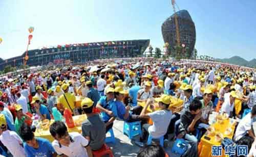 Nồi bún ốc to nhất thế giới - 3