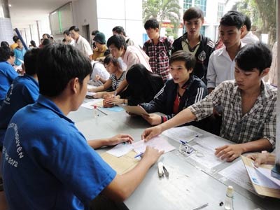 Cuộc đua không cân sức - 1