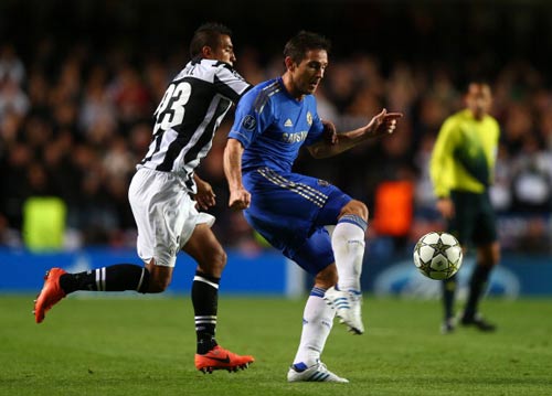 HOT: Mourinho sẽ không rời Real - 1