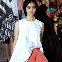 Xu hướng thời trang - Dấu ấn văn hóa Nhật ở sàn catwalk Paris