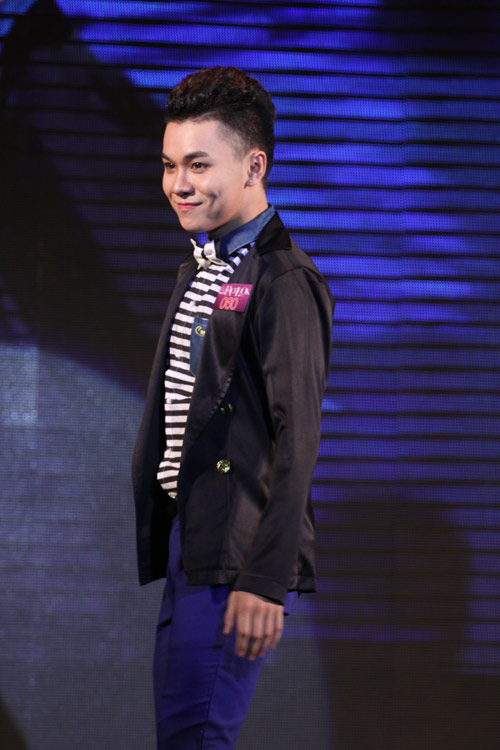 Hot girl Sao Mai khoe vòng một gợi cảm - 2