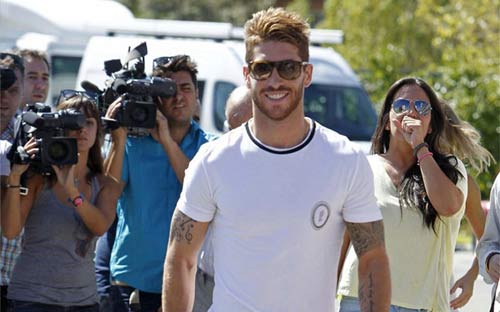 Vụ Ramos “bật” Mou: Đỉnh của sóng ngầm - 2