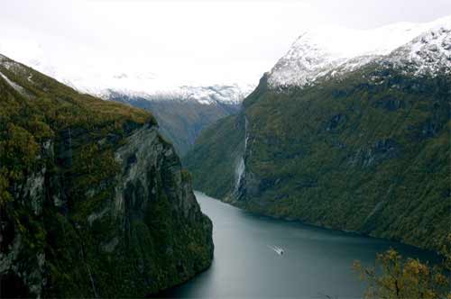 10 vùng vịnh kỳ vĩ nhất thế giới - 8