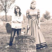 Phi thường - kỳ quặc - Săn "ma cà rồng" ở New England