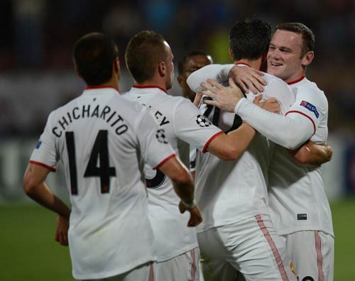 MU: Hội chứng phụ thuộc van Persie? - 2