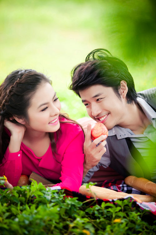 Vân Trang giấu kín chuyện tình yêu - 2