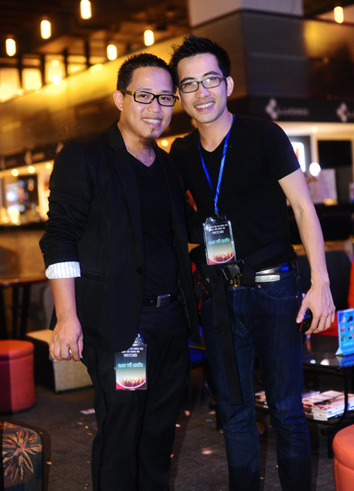 Tứ đại mỹ nhân đội mưa hát sung - 12