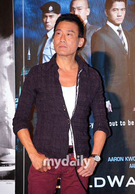 Trương Bá Chi tỏa sắc tại LHP Busan - 19