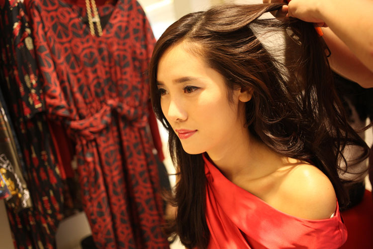 Đến công sở đẹp như sao Việt mùa này - 2