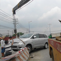 Pháp luật - Gây tai nạn liên hoàn, xe buýt bỏ trốn