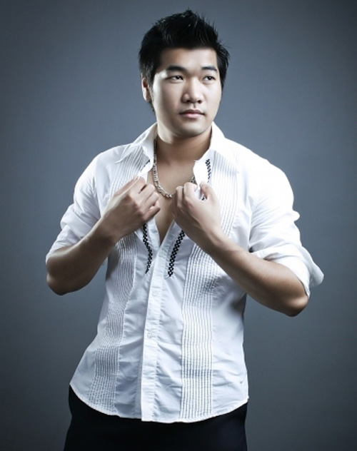 Phương Vy mang nhạc điện tử đến BHV - 3